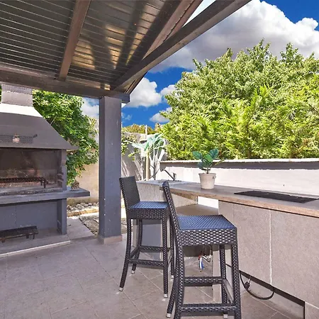 Villa With Pool In Porec-istrien 44323 Porec